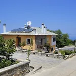 Guest house Nikolaou House