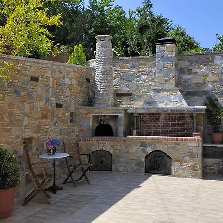 Гостевой дом Nikolaou House Цагарада